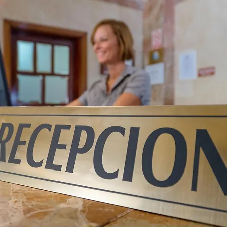 Aeropuerto Sur Hotell San Isidro (Tenerife)