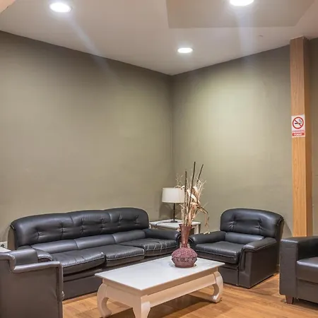 Otel Aeropuerto Sur 3*